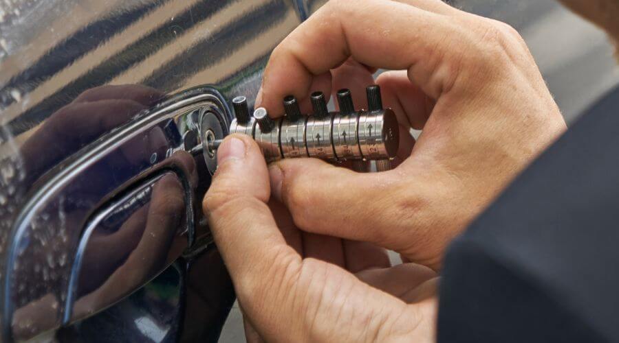 Professional gutter cleaning in Milan, MI